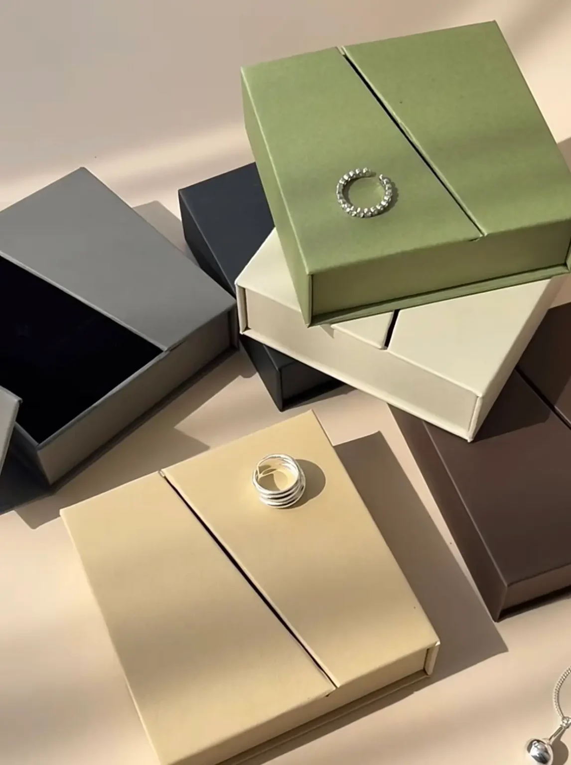 Artistic Paper Jewelry Gift Box